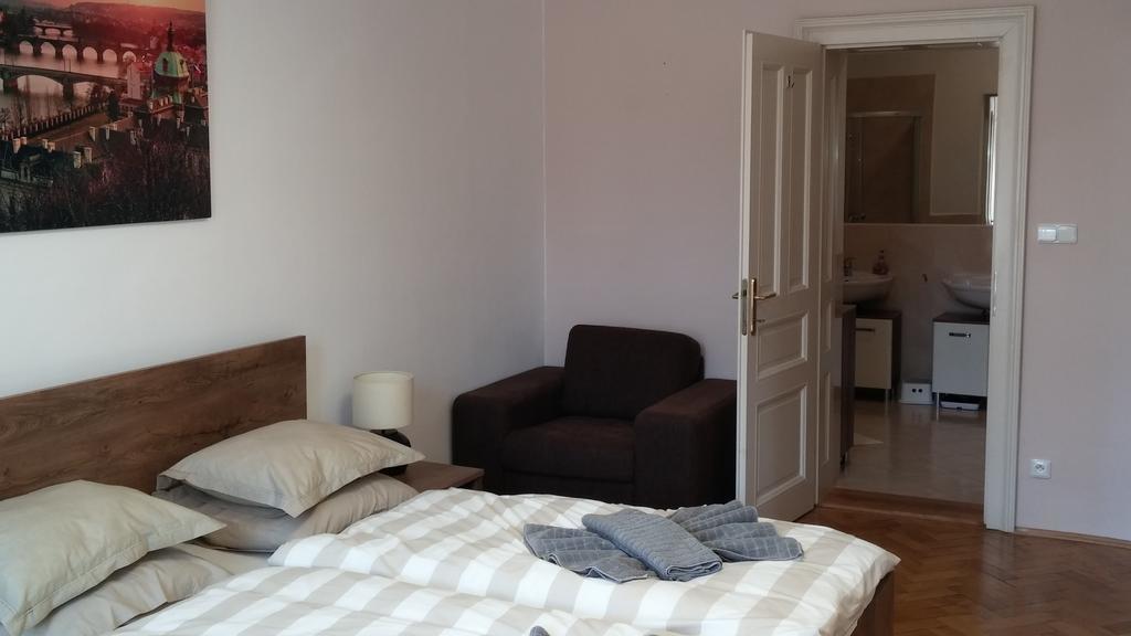 Apartment Balbinova プラハ エクステリア 写真